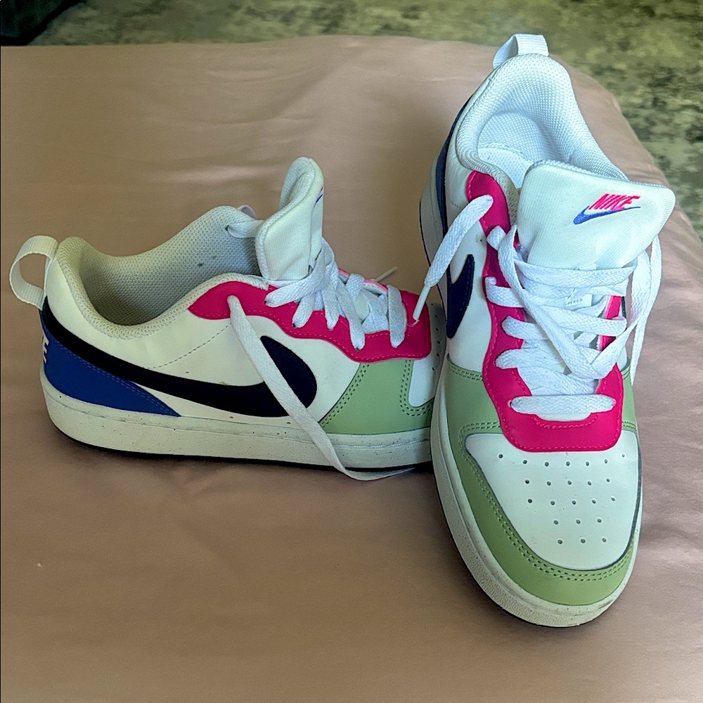 Nike Jordan Retro Low Youth White and Blue Sneakers with Pink and Green Accents - Picture 3 of 4